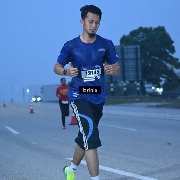 Runner Photo 7586471