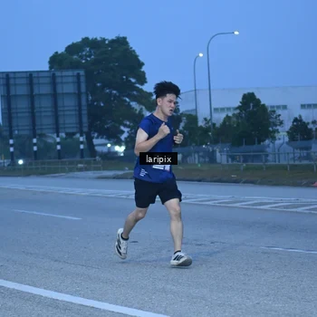 Runner Photo 7586486