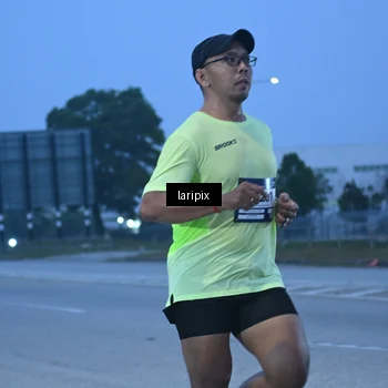 Runner Photo 7586495