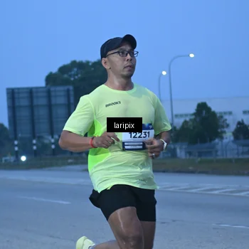 Runner Photo 7586496