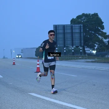 Runner Photo 7586507