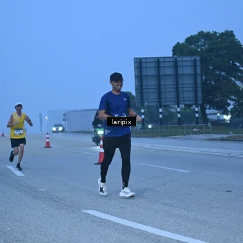 Runner Photo 7586509
