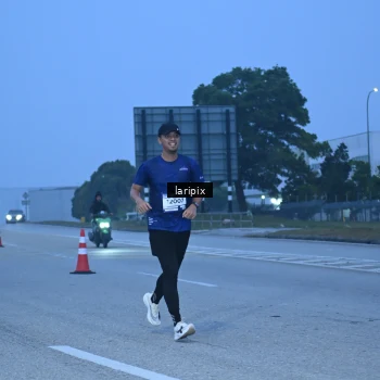Runner Photo 7586513