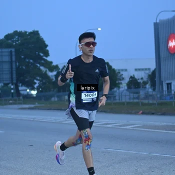 Runner Photo 7586517