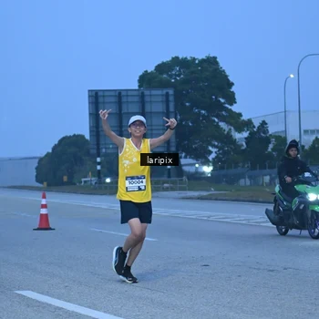 Runner Photo 7586526