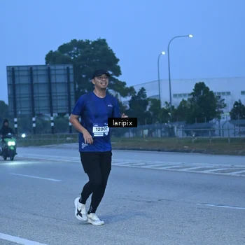 Runner Photo 7586527