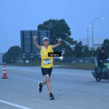 Runner Photo 7586529