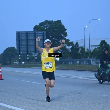 Runner Photo 7586530