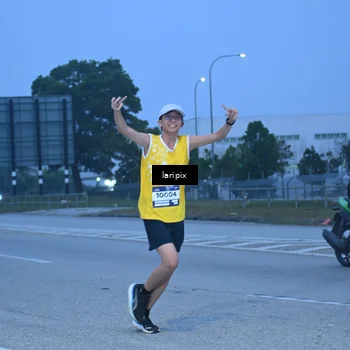 Runner Photo 7586533