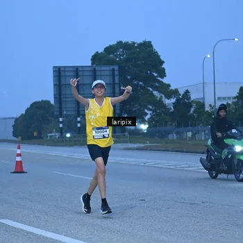 Runner Photo 7586536