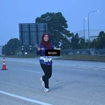 Runner Photo 7586539