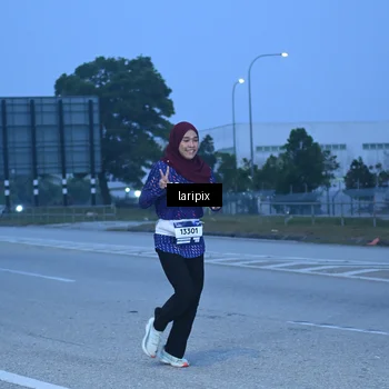 Runner Photo 7586546