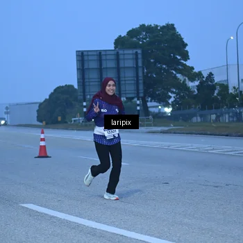 Runner Photo 7586547