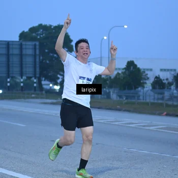 Runner Photo 7586551