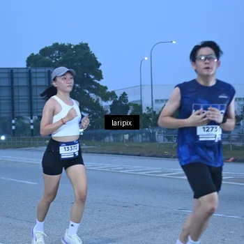 Runner Photo 7586569