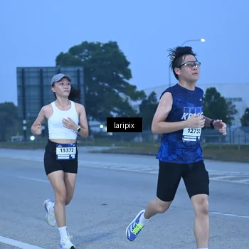 Runner Photo 7586577