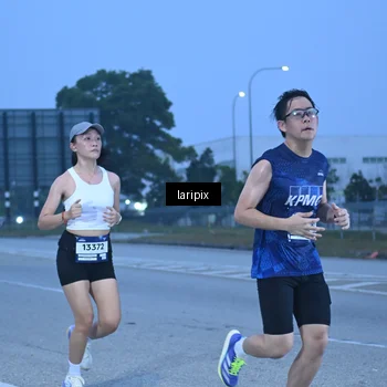 Runner Photo 7586578
