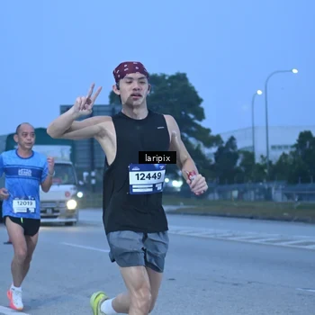 Runner Photo 7586582