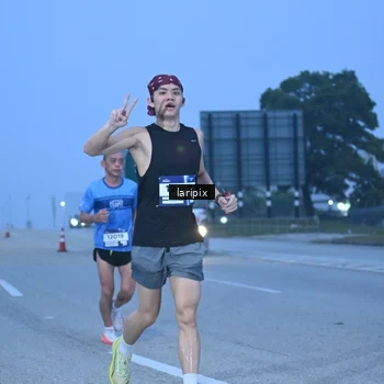 Runner Photo 7586590