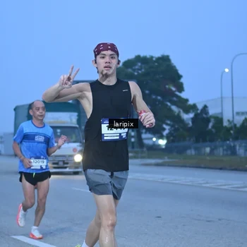 Runner Photo 7586592