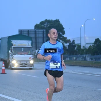 Runner Photo 7586596