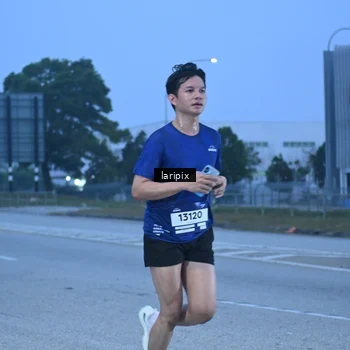 Runner Photo 7586609