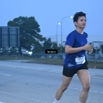 Runner Photo 7586610