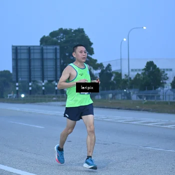 Runner Photo 7586648