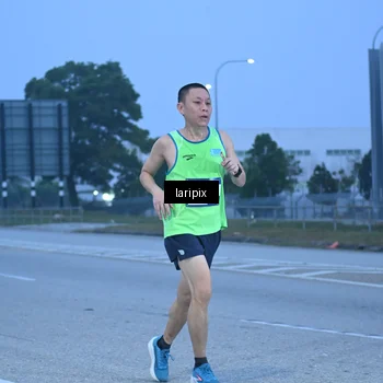 Runner Photo 7586650