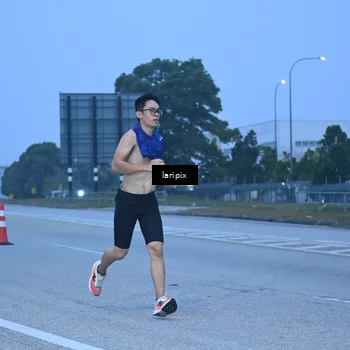 Runner Photo 7586657