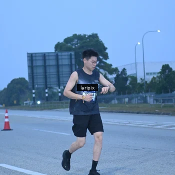 Runner Photo 7586667