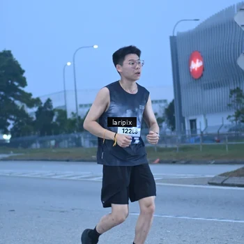 Runner Photo 7586674