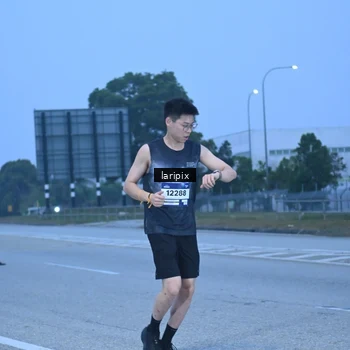 Runner Photo 7586675
