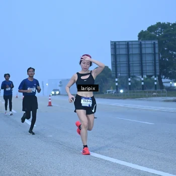 Runner Photo 7586677