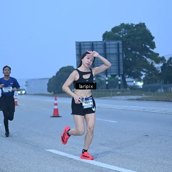 Runner Photo 7586679