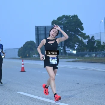Runner Photo 7586681