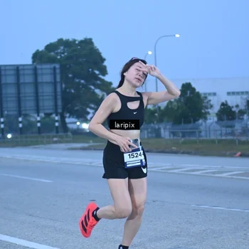 Runner Photo 7586684