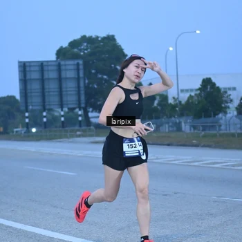 Runner Photo 7586685