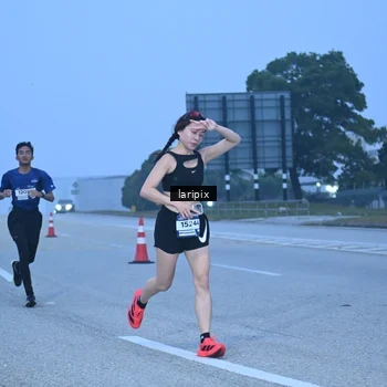 Runner Photo 7586688