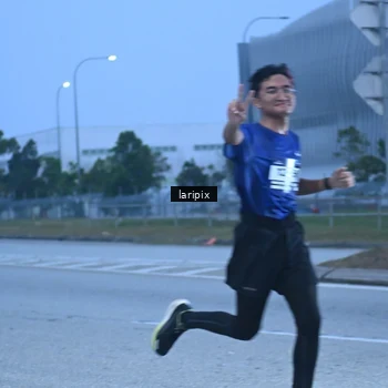 Runner Photo 7586698