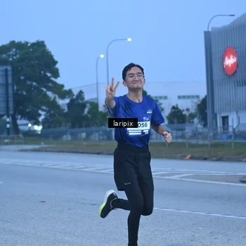 Runner Photo 7586699