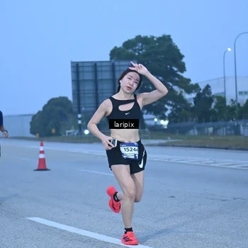 Runner Photo 7586700