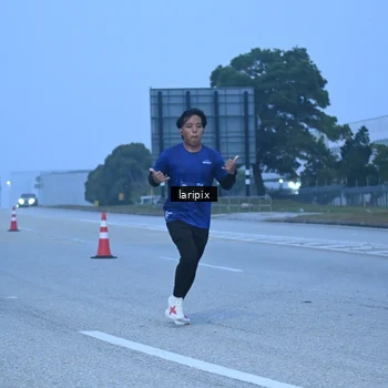 Runner Photo 7586701