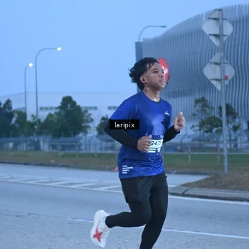 Runner Photo 7586714