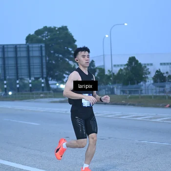 Runner Photo 7586720