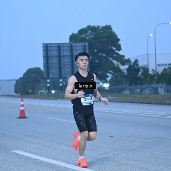 Runner Photo 7586724
