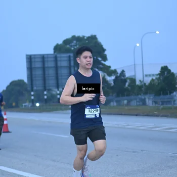 Runner Photo 7586729