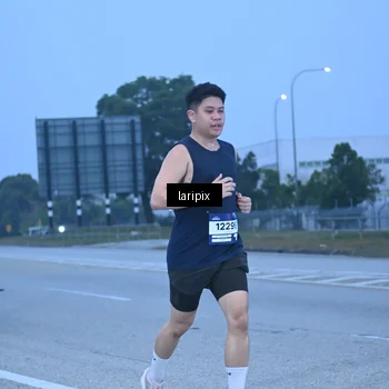 Runner Photo 7586730