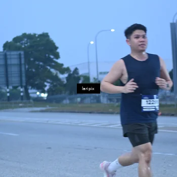 Runner Photo 7586735