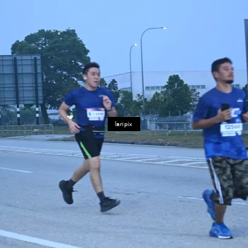 Runner Photo 7586740